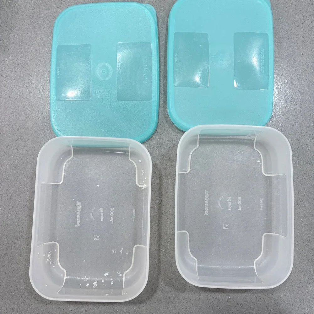Tupperware FridgeSmart Mini Set of 2 Teal Lids 1.25 Cup 300mL‎ 2089B-3 2089B-4
